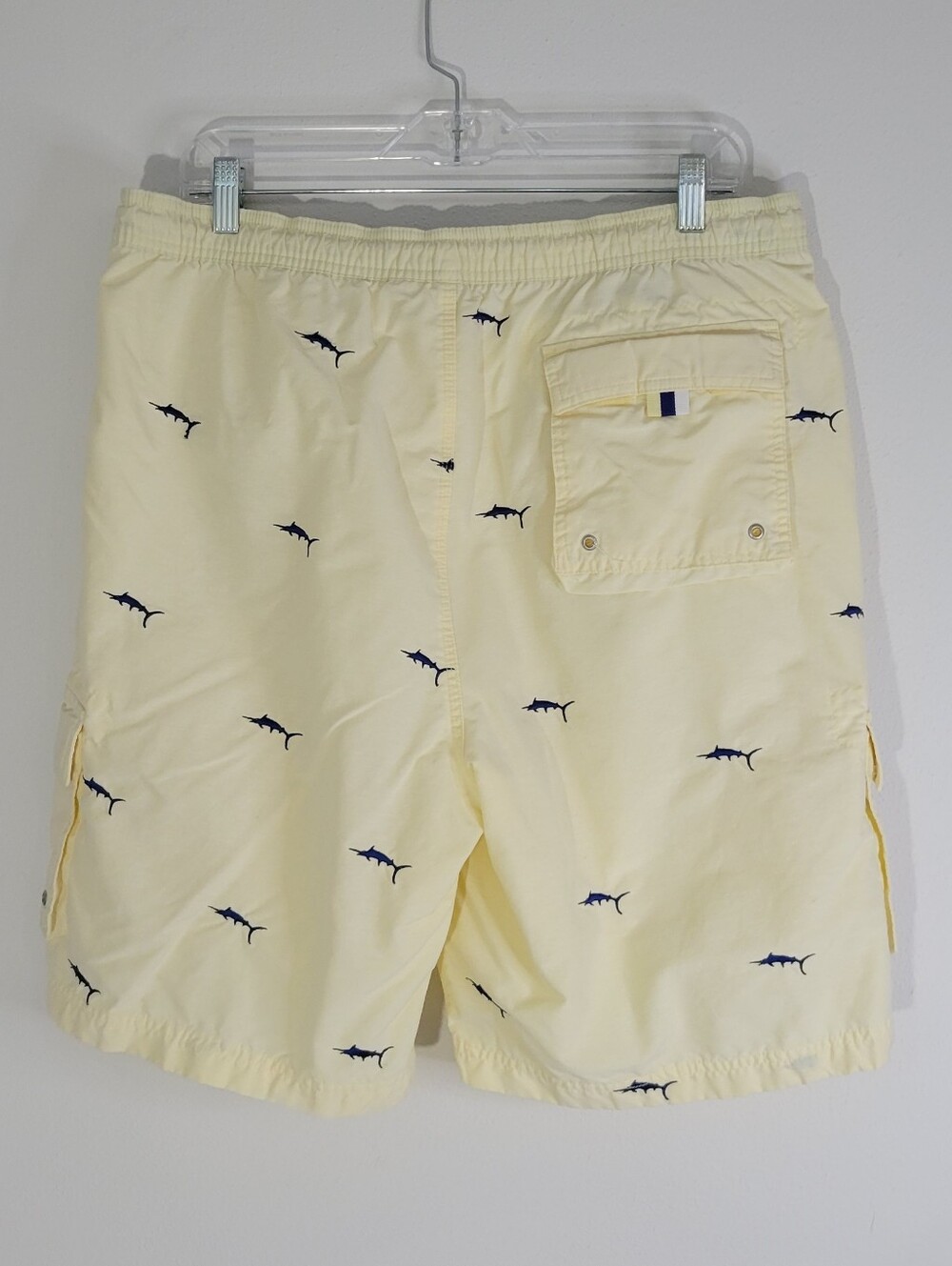 CREMIEUX Men's Size L/G Yellow Embroidered Shark Cargo Swim Shorts. - Picture 2 of 9
